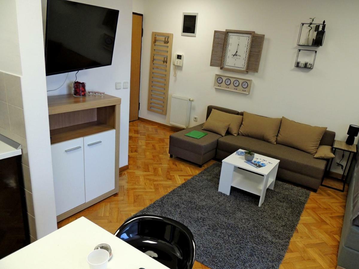 Time Keeper - Self Check In Apartment Osijek Exterior foto