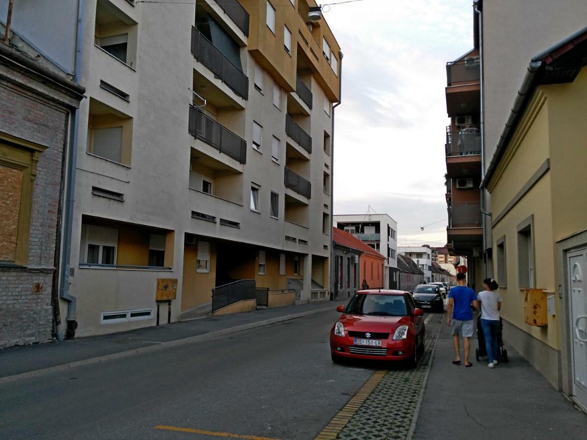 Time Keeper - Self Check In Apartment Osijek Exterior foto