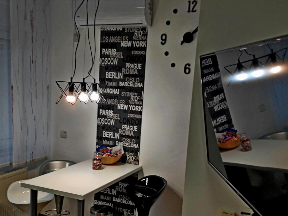 Time Keeper - Self Check In Apartment Osijek Exterior foto