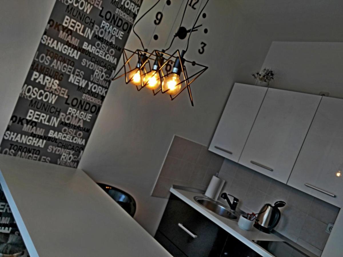Time Keeper - Self Check In Apartment Osijek Exterior foto